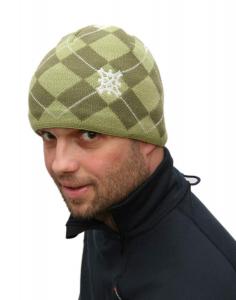 pletená čepice pletenka s výšivkou na boku s tradičním vzorem