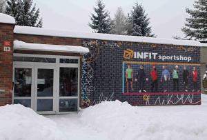 Prodejna Infit sport shop, Šumavská 17 v Šumperku, sportovní potřeby, outdoor. 